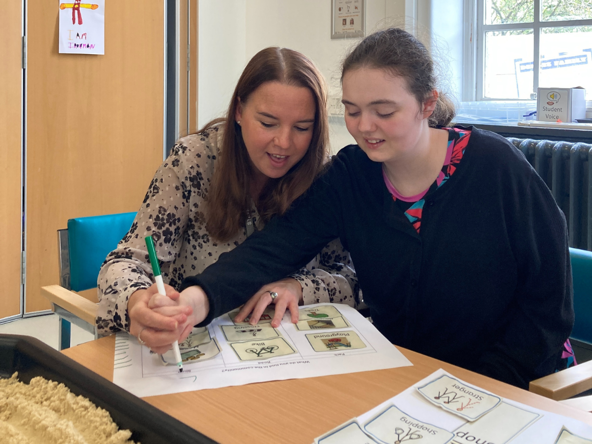 Student Ellie with Sasha